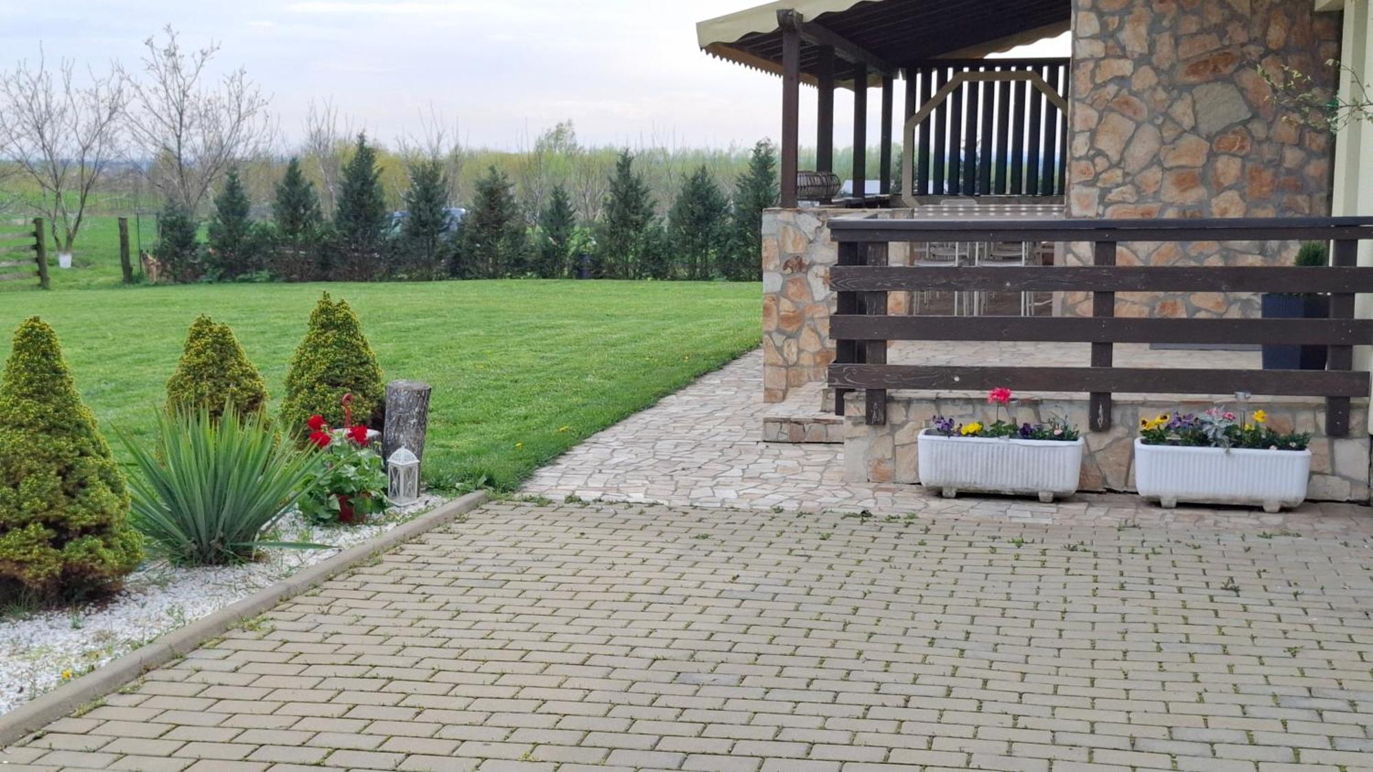 Отель Dor De Casa Doljesti Экстерьер фото