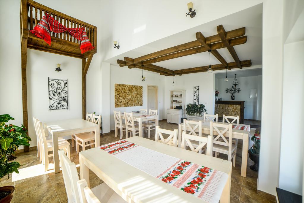 Отель Dor De Casa Doljesti Экстерьер фото